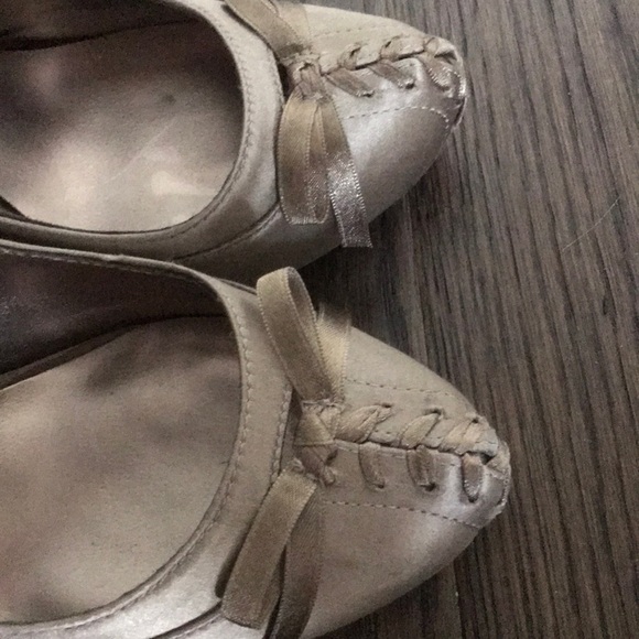 BCBGMAXAZRIA Heels - Picture 6 of 6